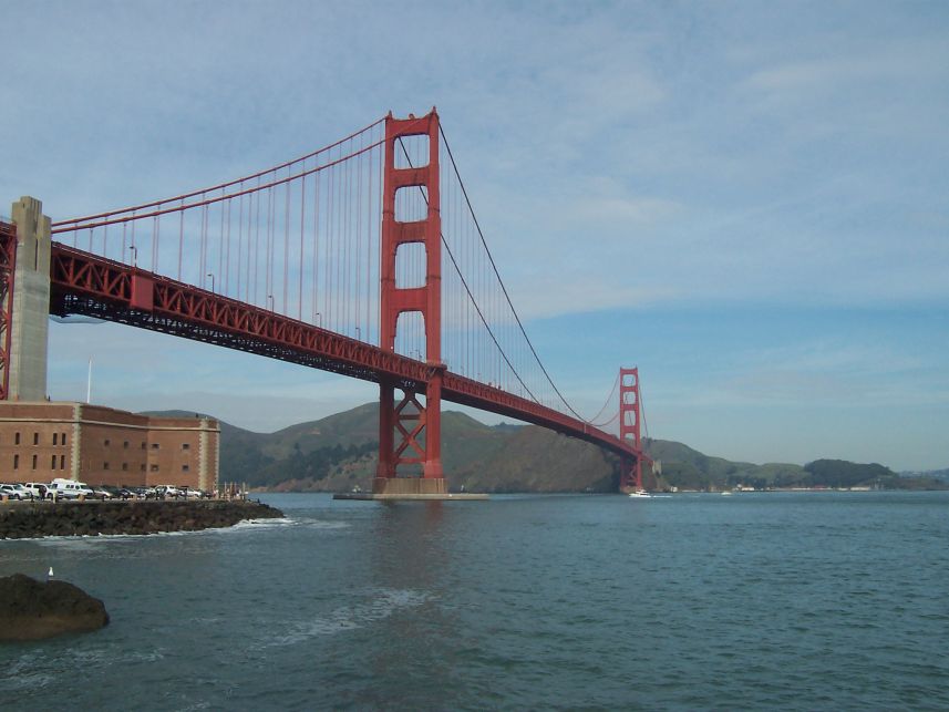 Keywords: Fort Point Golden Gate Bridge