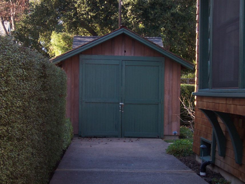 Closeup of HP Garage
This is a picture of the garage where William Hewlett and David Packard started their company HP in 1938.
Keywords: HP Garage Hewlett Packard Birthplace Silicon Valley