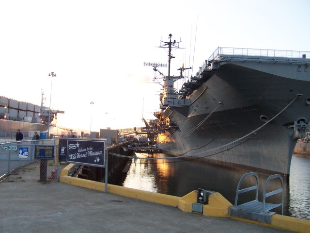 Keywords: USS Hornet