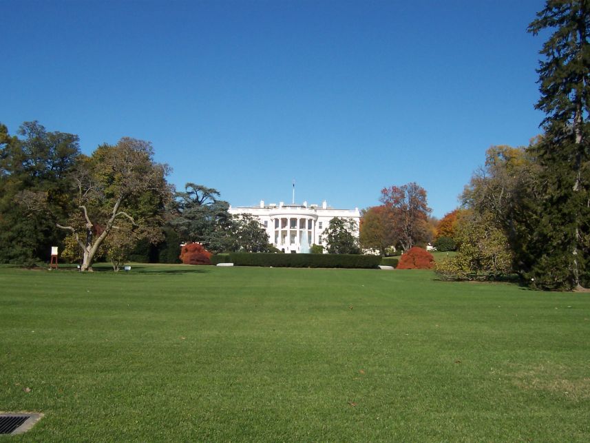 White House Front Lawn
Keywords: White House